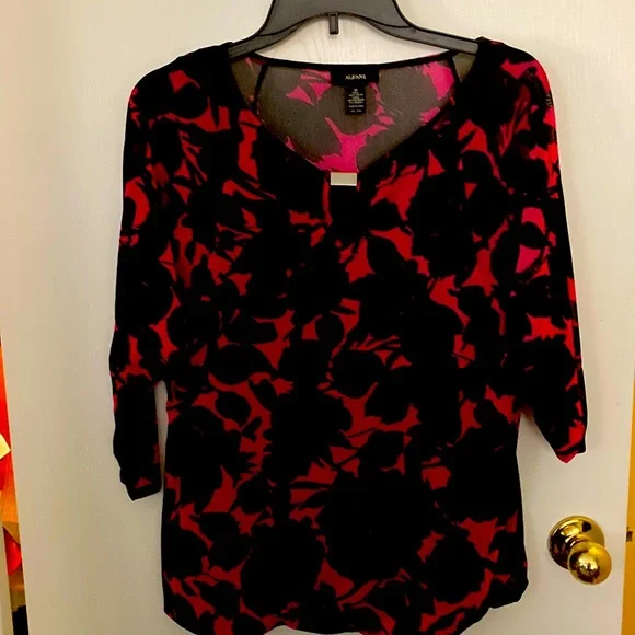 Alfani Women’s Theee-fourths Sleeves Front Hardware Printed Tops - Picture 1 of 5